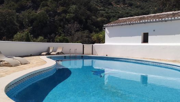 Fantastic Pool at Molino La Ratonera